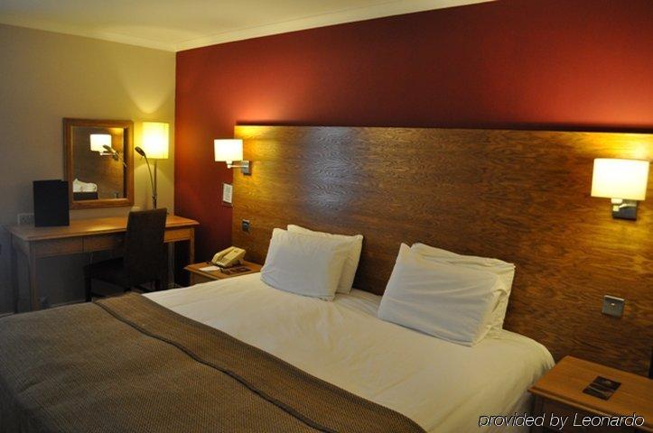 Bridge Hotel Greenford  Room photo