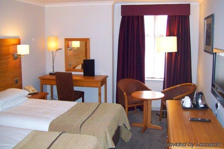Bridge Hotel Greenford  Room photo